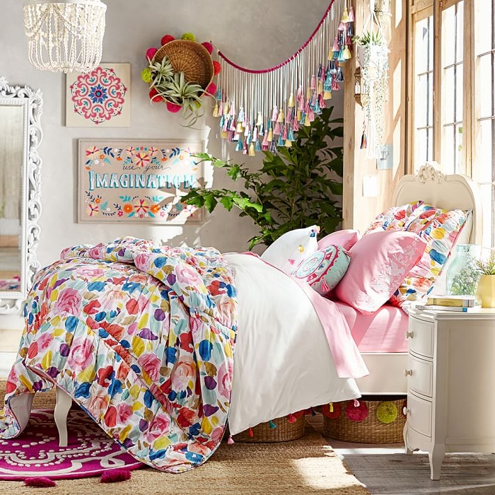 Pottery barn white shop queen bed